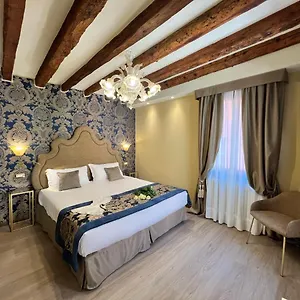 5* Alojamento de Acomodação e Pequeno-almoço Cà Dell'arte Palace
