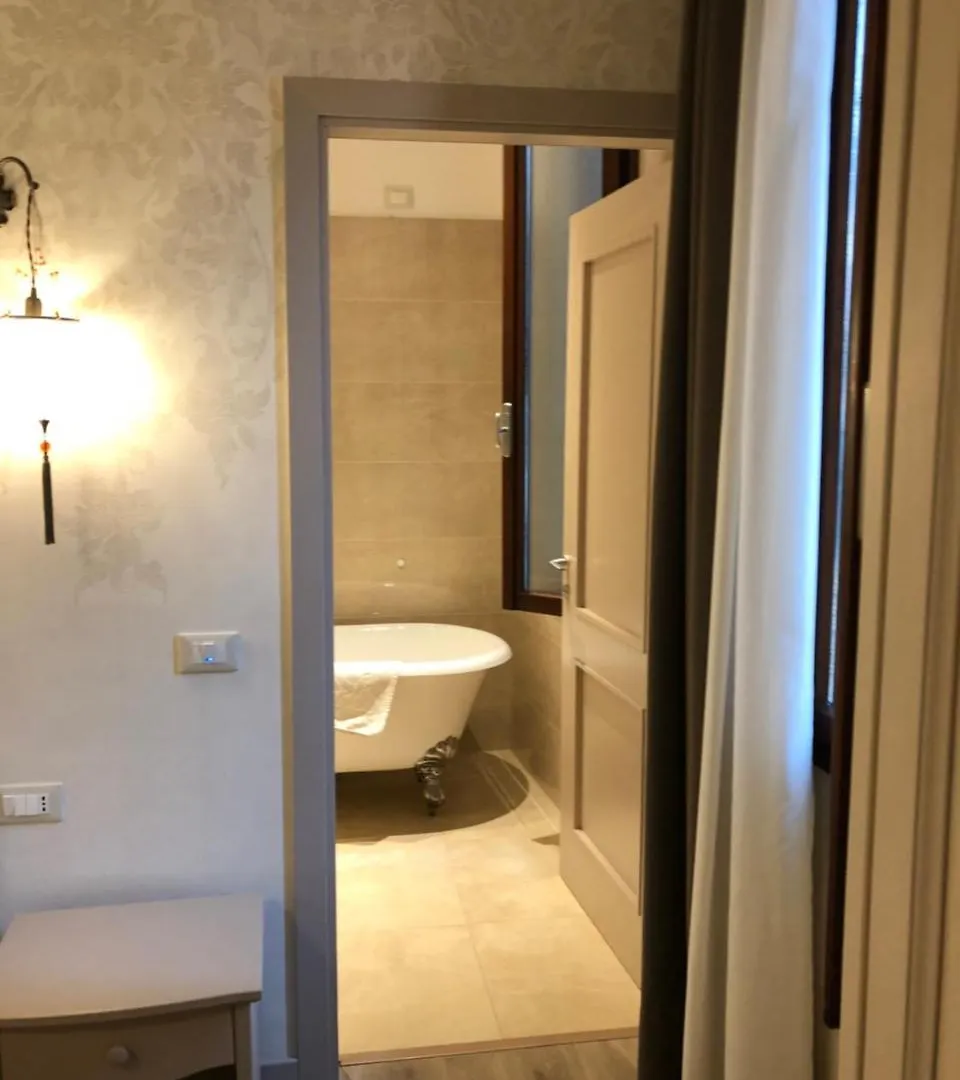 Guest House Ca' Dell'Angelo 2*, Venice